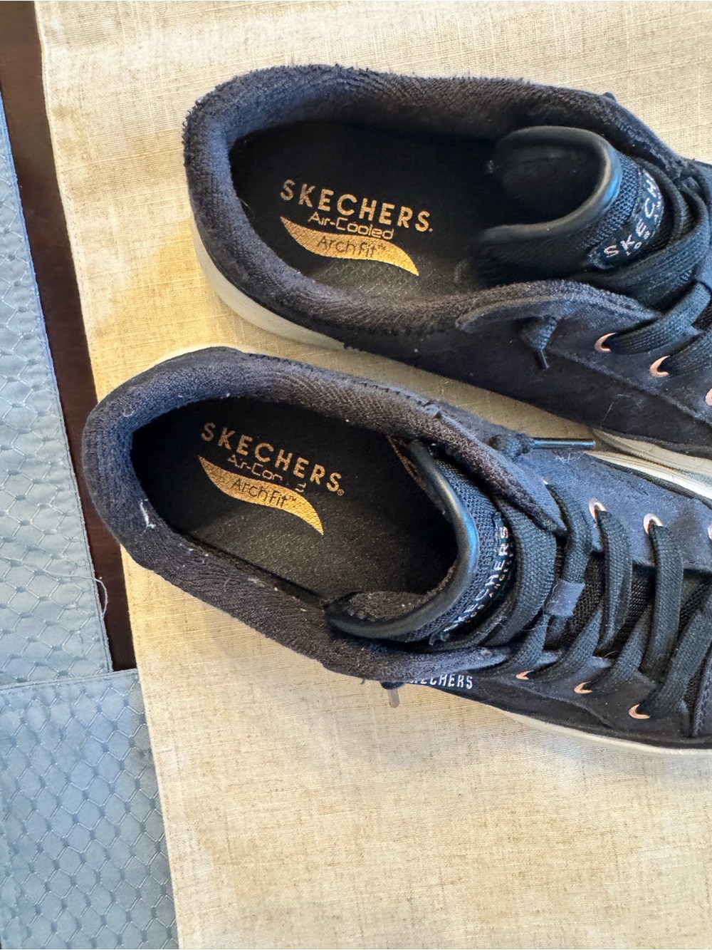 Skechers Bobs Low-Top Canvas Sneakers in Black platform - Picture 4 of 4